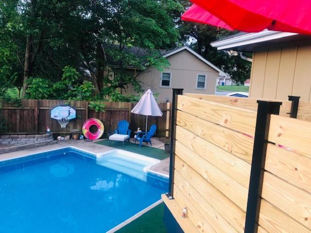 Becky & Marvels 420 Stay - Private Room Kansas City Extérieur photo